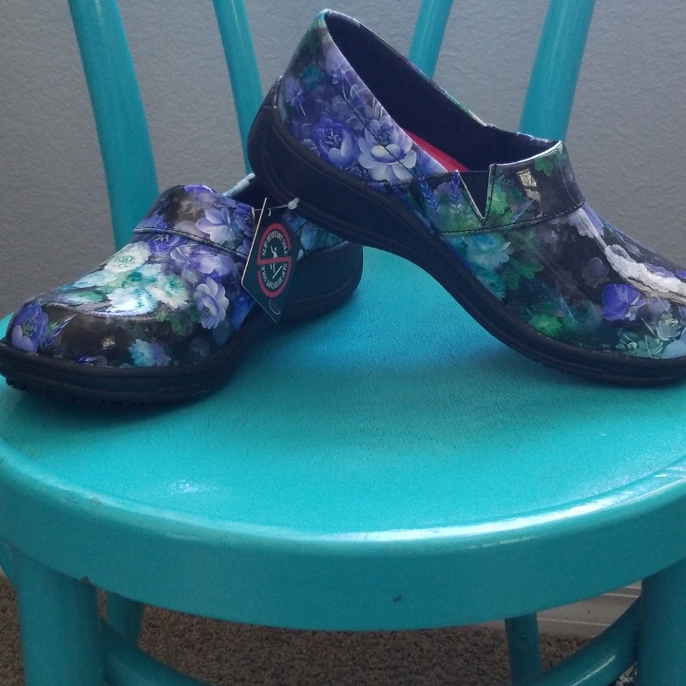 Laforst nurses shoes